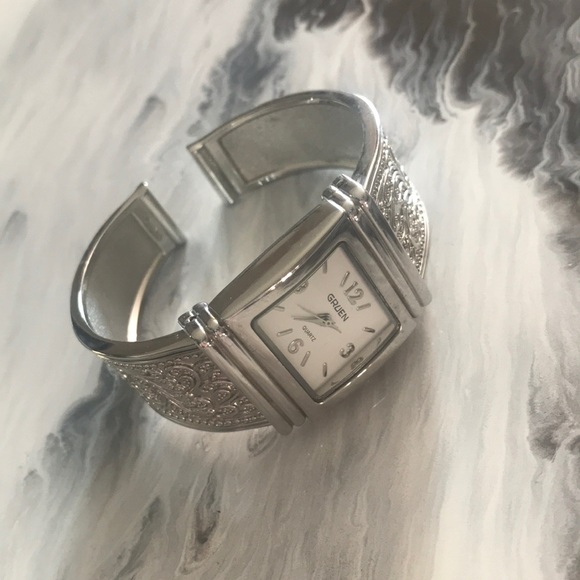 Watch - Picture 2 of 3